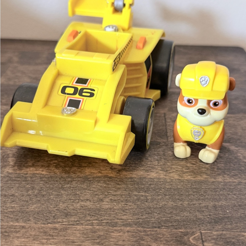 Paw Patrol Yellow Construction Truck with Yellow Rubble Pup
